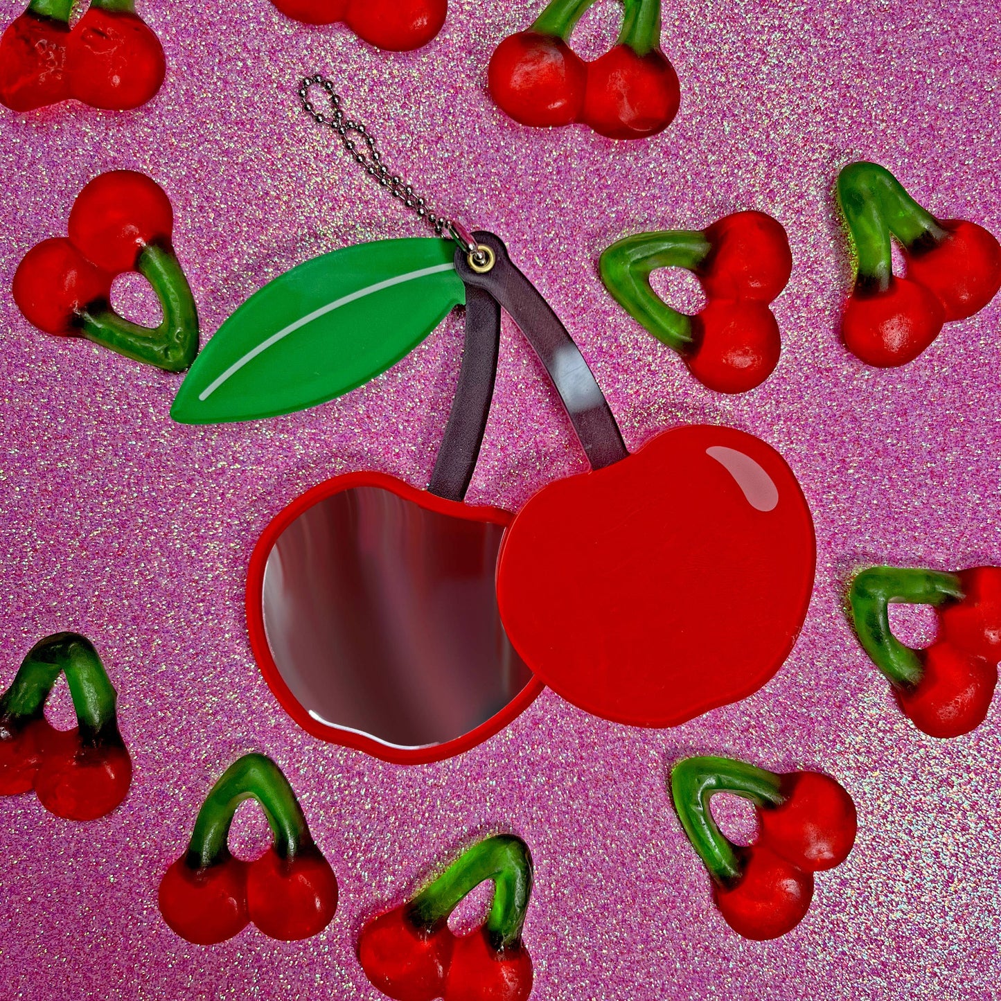 🍒 Cherry Travel Mirror Bag Charm - Portable & Stylish 🍒