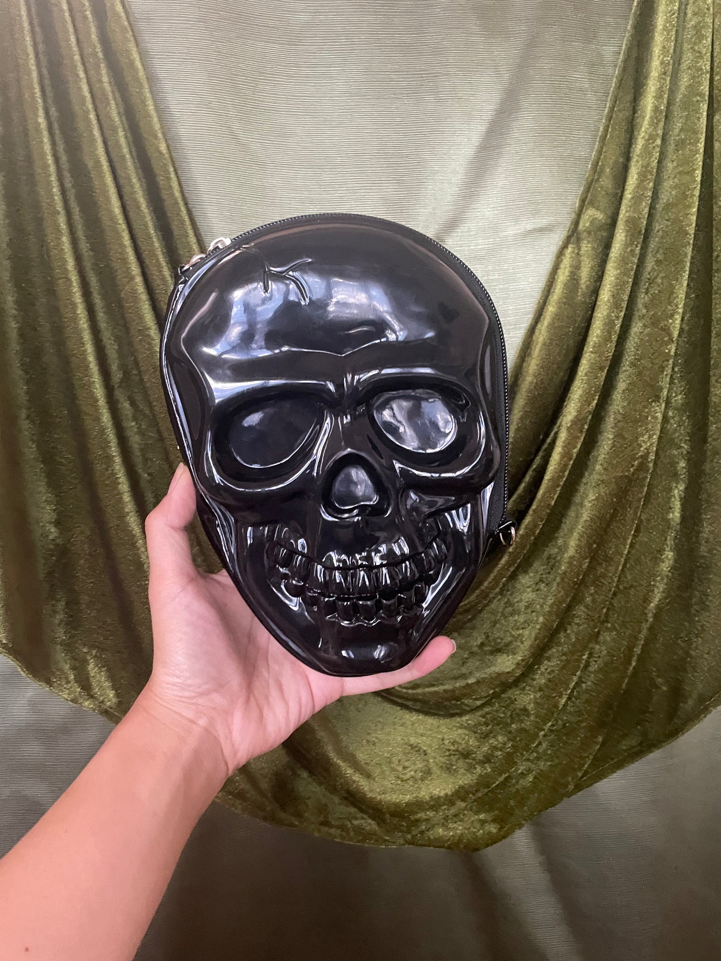 Skull Purse with Chain Strap