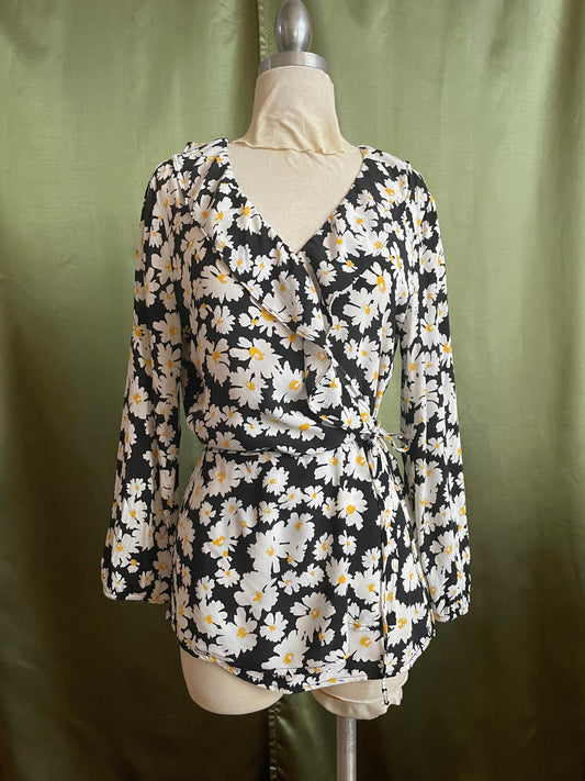 Vintage GAP Daisy Ruffle Blouse - Medium - "Tall"